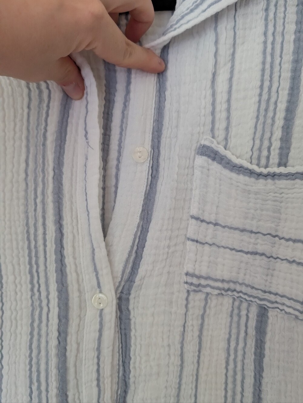 White & Blue Stripe Cotton Gauze Button Down S - Picture 4 of 7